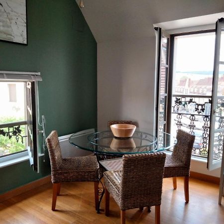 Les Appartements De Chablis Exterior foto